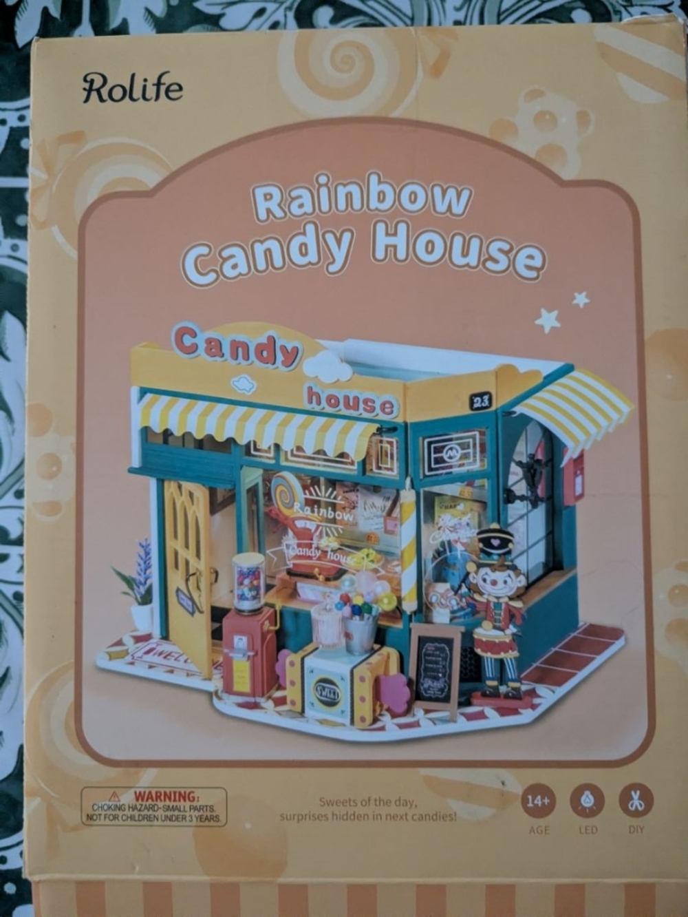 Rolife Rainbow Candy House Decorative Playset - Yellow & Teal